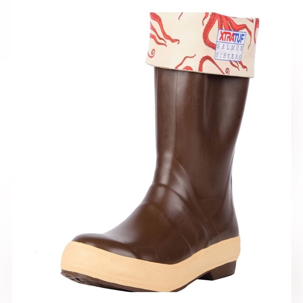 XTRATUF Women’s Salmon Sisters 15 in Legacy Boot